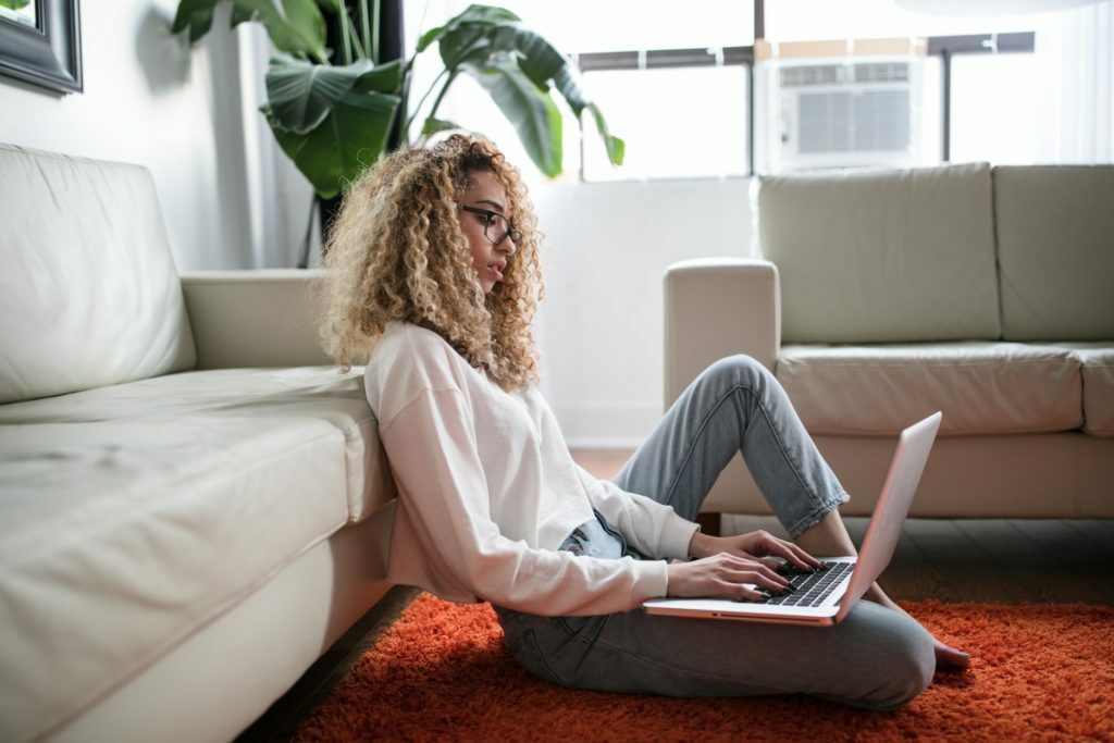 Simple Ways to make money online in Ghana