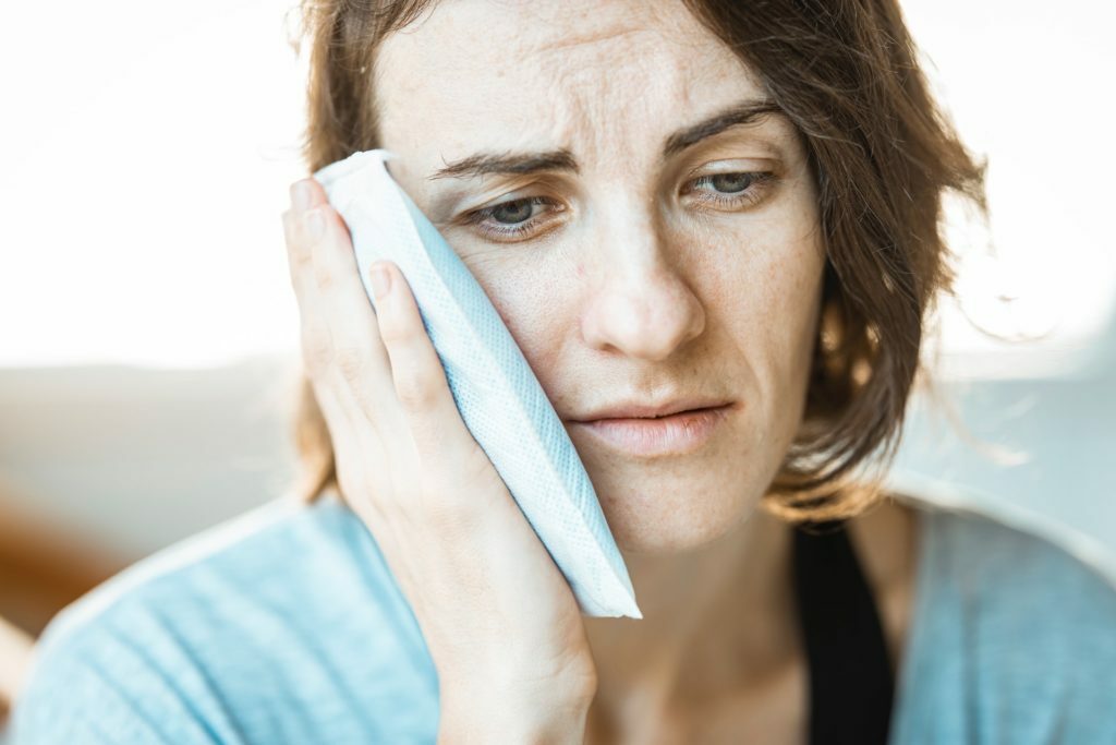 how to Use Garlic for Toothache