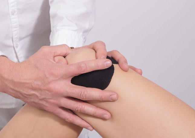 knee, taping, massage-home remedy