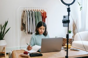 Consistent Content Updates of blogs
